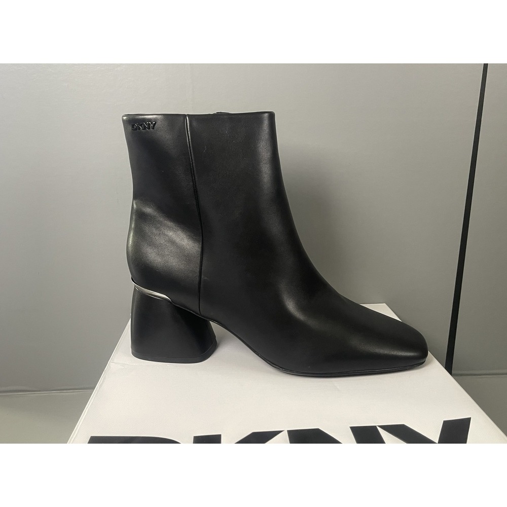 DKNY Boots Womens Size 10 Black Caleena Heeled Boot Ankle Block Heel Leather